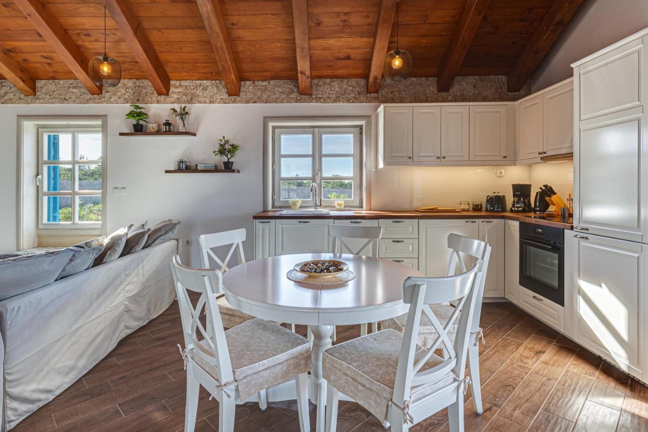 Stonehouse Milan Villa ราชานาส ภายนอก รูปภาพ