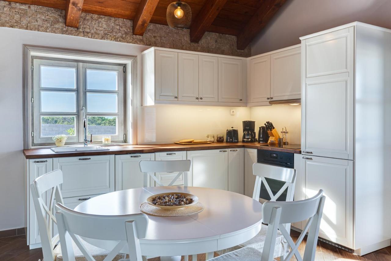 Stonehouse Milan Villa ราชานาส ภายนอก รูปภาพ